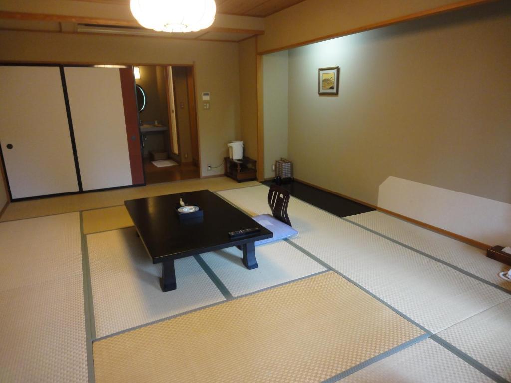 Hotel Yuugiriso Hakone Esterno foto
