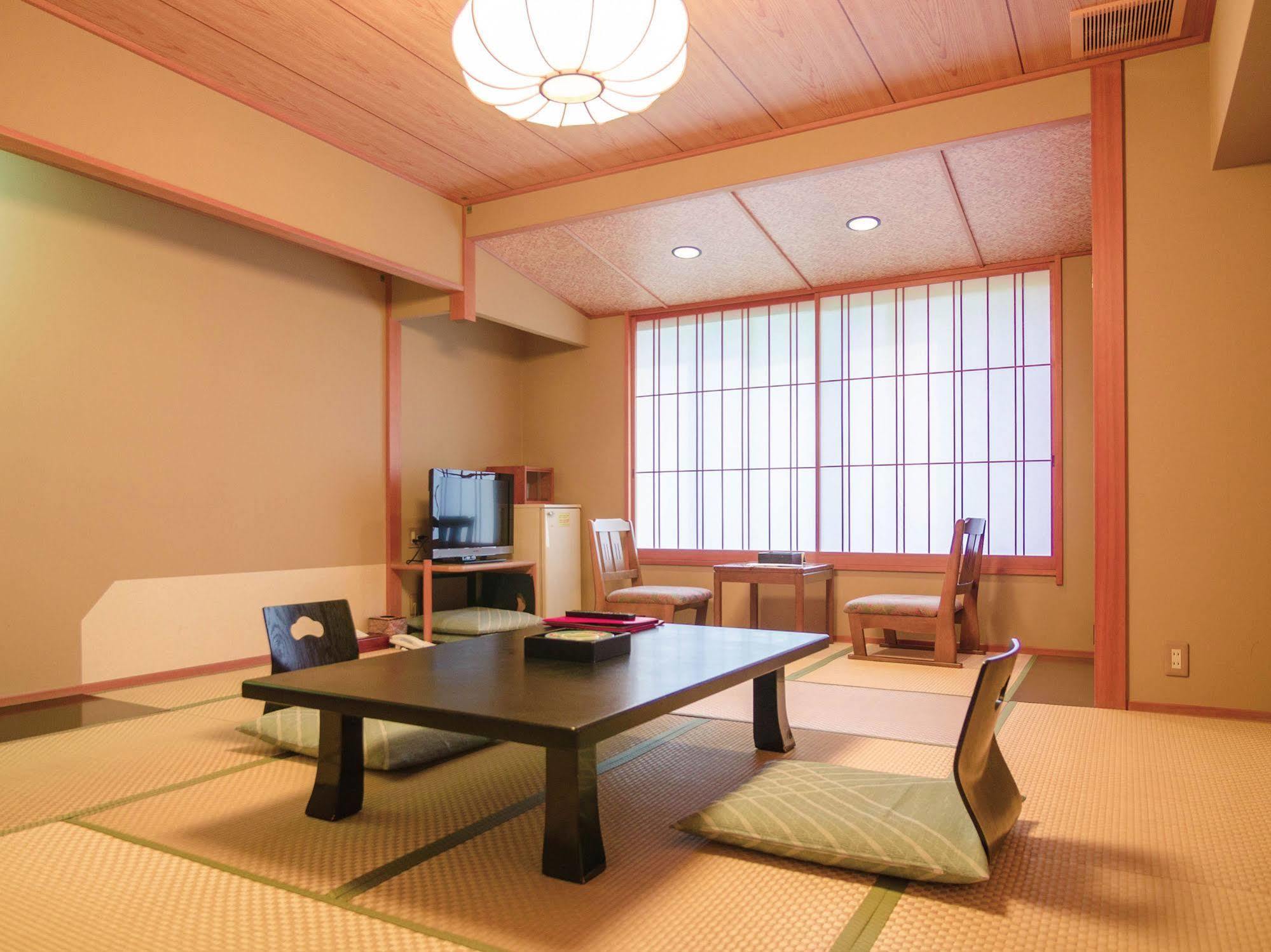 Hotel Yuugiriso Hakone Esterno foto