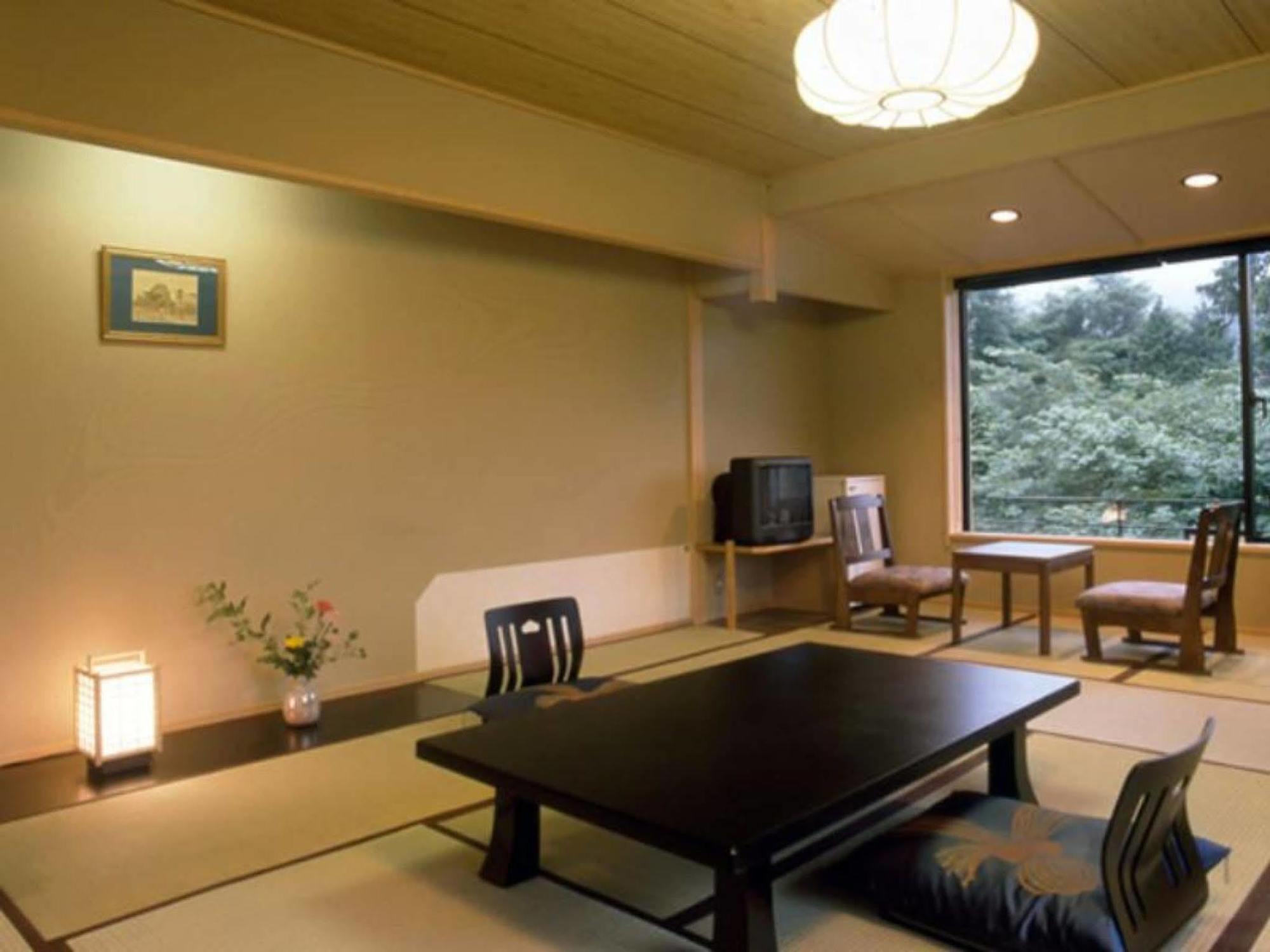 Hotel Yuugiriso Hakone Esterno foto