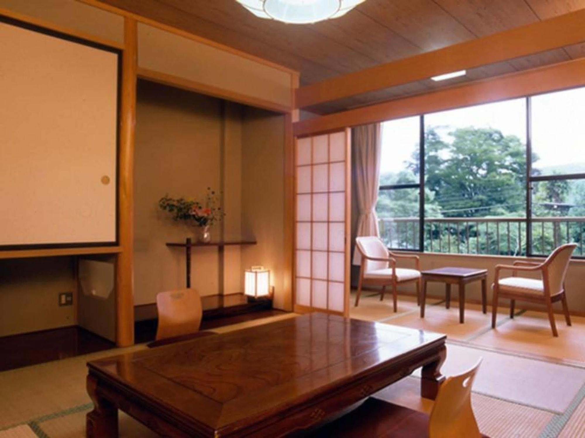Hotel Yuugiriso Hakone Esterno foto